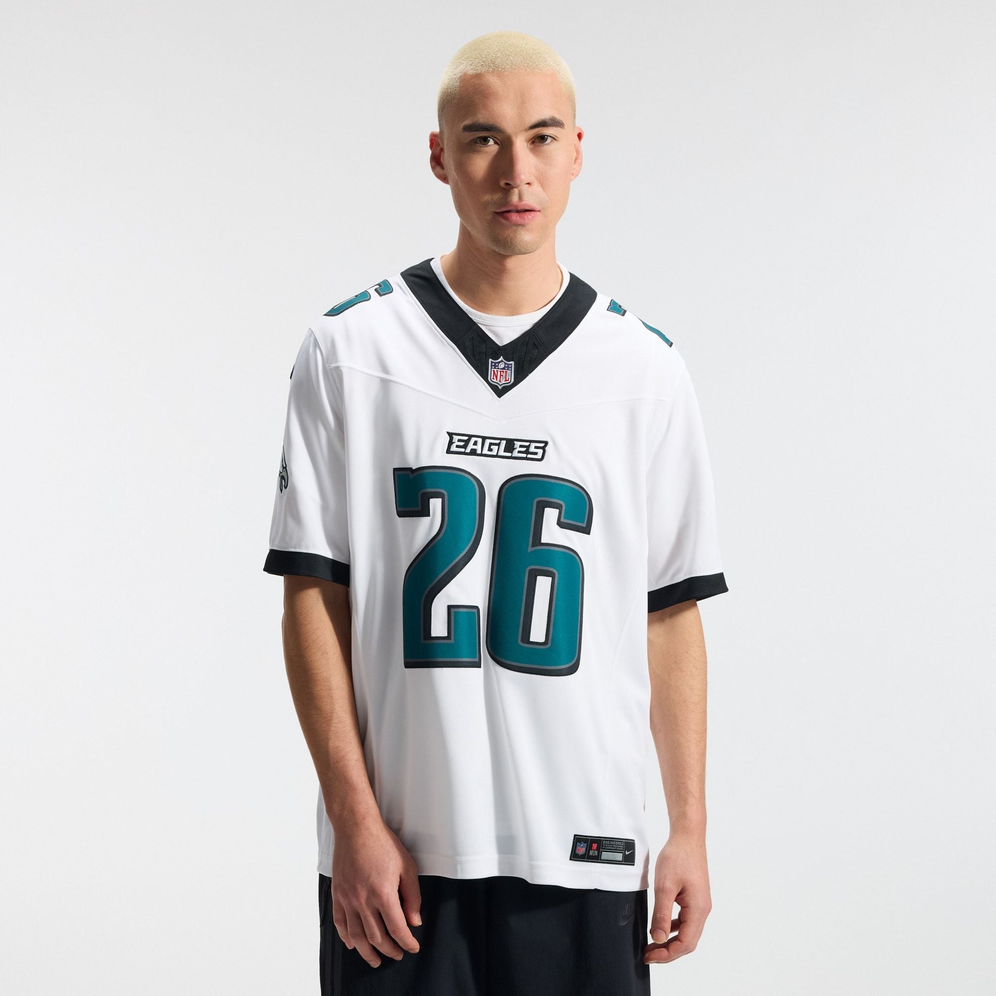 Men's Philadelphia Eagles Saquon Barkley Nike White Vapor Fuse Stitched Limited Jersey